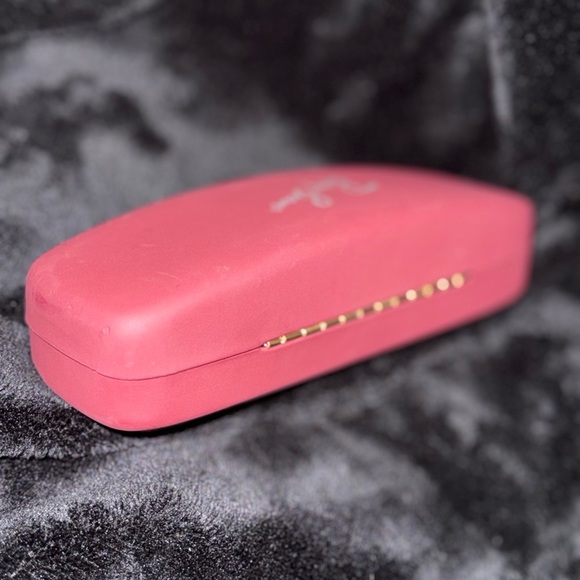 Ray-Ban Pink Eyewear Case - Picture 2 of 11